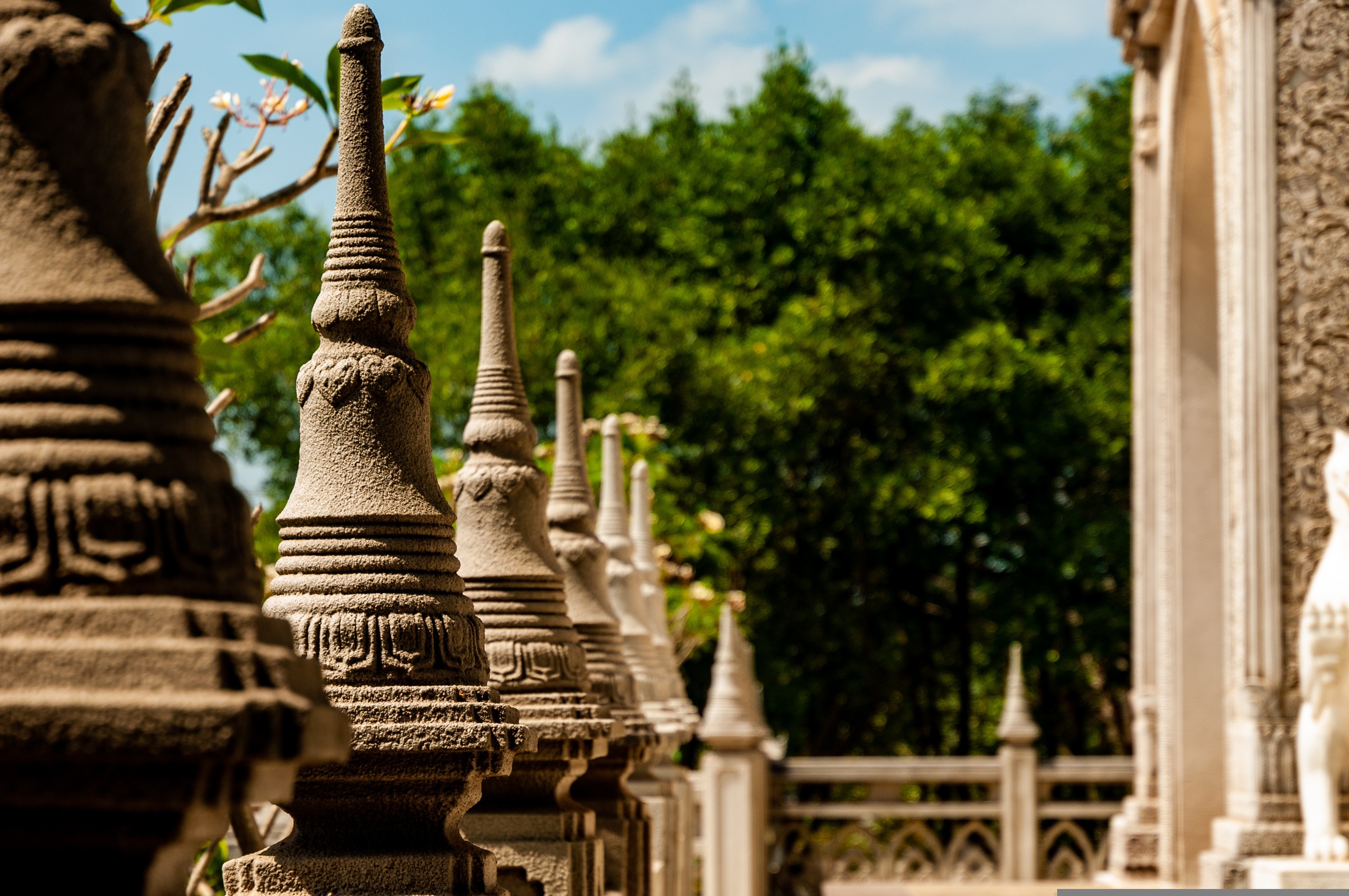 Angkor Immersion : 4 Jours de Temples, Histoire & Culture Khmère photo 2