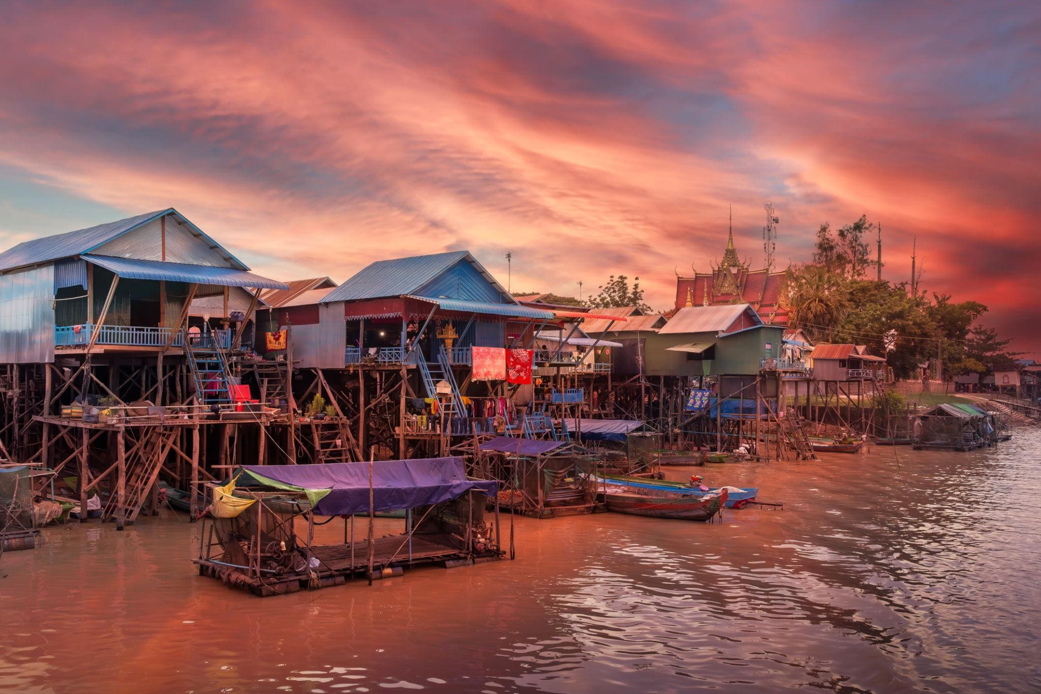 Angkor & Village Flottant : Immersion Khmer en 2 Jours photo 2