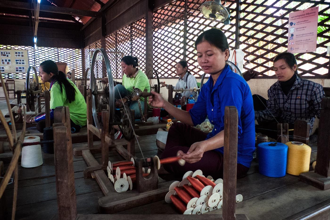 Tour Angkor Wat & Phnom Bakheng | Silk Farm & Artisanat Local Siem Reap photo 3