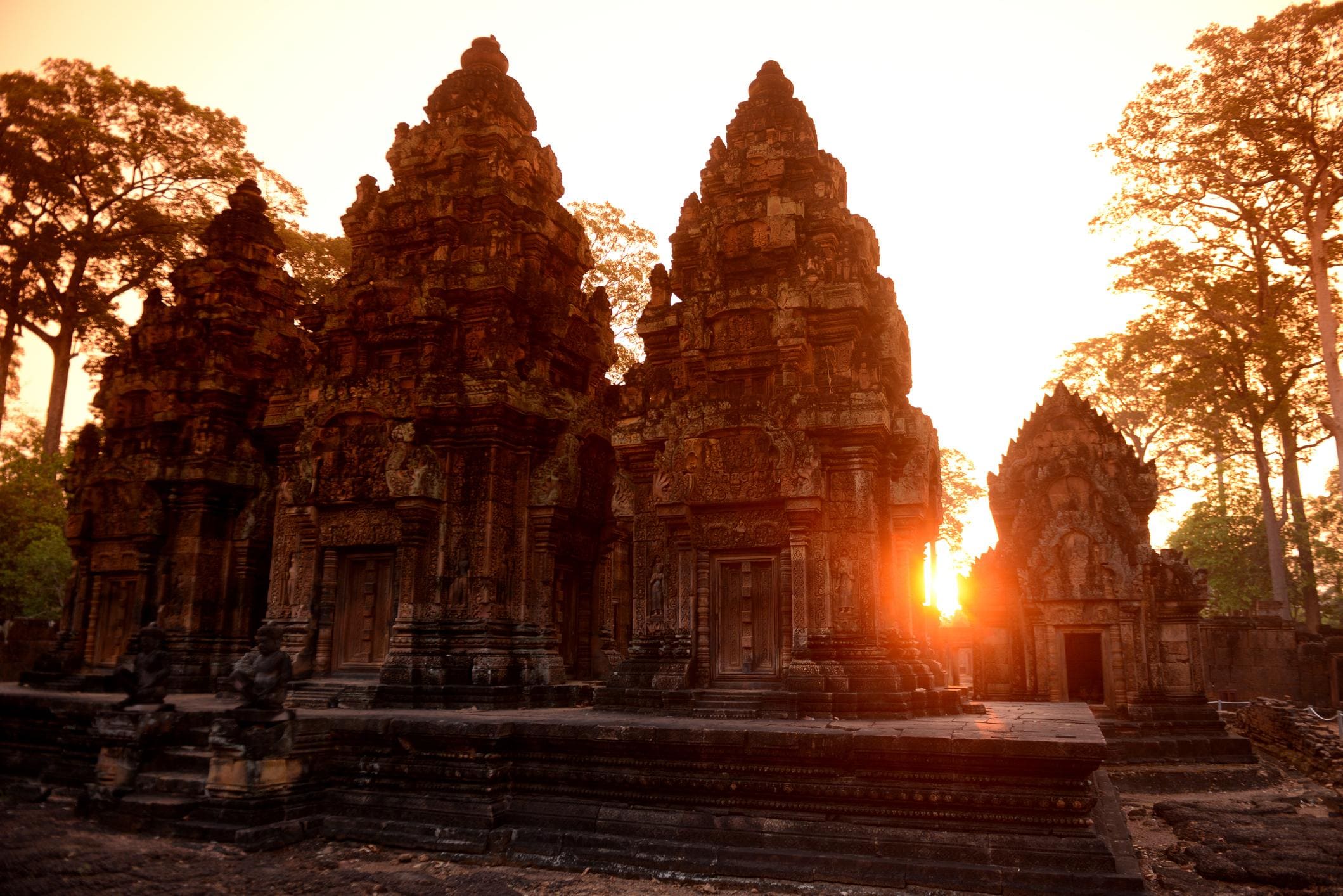 Angkor at Dawn: 2 Days of Khmer Wonders photo 4