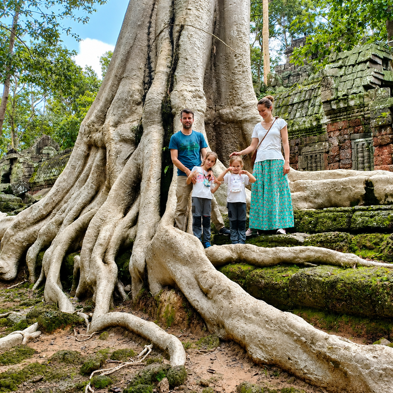 2-Day Wonders of Siem Reap: Ancient Temples & Floating Communities